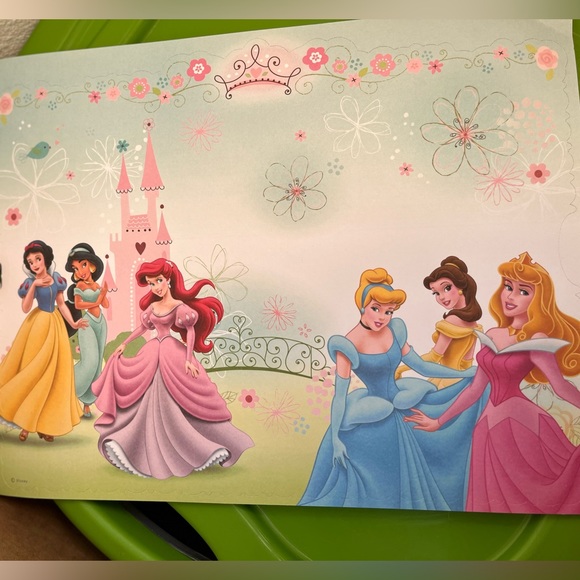 Table Decorations Cutout Disney Princess Pop out decorations for party of 12 - Picture 6 of 8